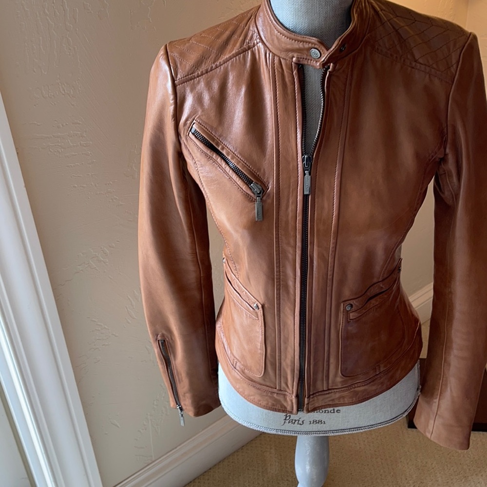 Like new Bernardo Leather Jacket